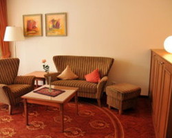 Hotel Ochsen in Höfen (Höfen / Enz) Hotel Ochsen in Höfen (Höfen / Enz)