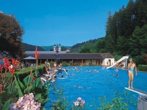 Bildnachweis: Bilder mit freundlicher Genehmigung von http://www.wolftal.de/ Bildnachweis: Bilder mit freundlicher Genehmigung von http://www.wolftal.de/