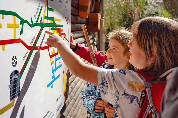 Annis Schwarzwald Geheimnis Oberwolfach Bildnachweis: Mit freundlicher Genehmigung der Gemeinde Oberwolfach Annis Schwarzwald Geheimnis Oberwolfach Bildnachweis: Mit freundlicher Genehmigung der Gemeinde Oberwolfach