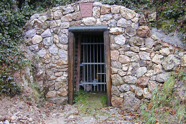 Besucherbergwerk Silbergründle Bildnachweis: Mit freundlicher Genehmigung der Tourist-Info Seebach Besucherbergwerk Silbergründle Bildnachweis: Mit freundlicher Genehmigung der Tourist-Info Seebach