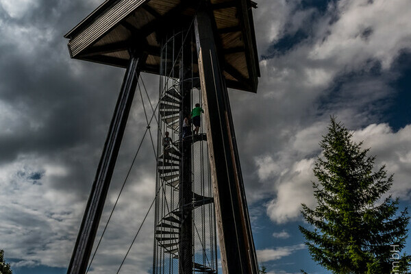 Der Gugelturm in Herrischried Bildnachweis: Mit freundlicher Genehmigung der Hotzenwald Tourismus GmbH Der Gugelturm in Herrischried Bildnachweis: Mit freundlicher Genehmigung der Hotzenwald Tourismus GmbH