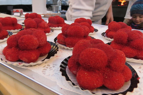 Kostproben bei Eat-the-World-Tour durch die Wiehre Kostproben bei Eat-the-World-Tour durch die Wiehre